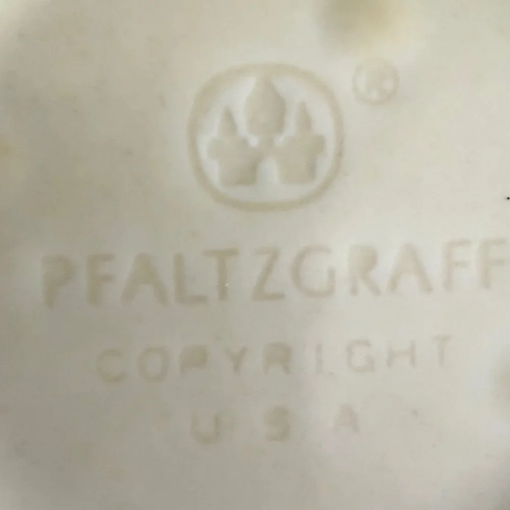 VTG Pfaltzgraff Village Stoneware Cereal/Soup Bowls Set of 4 Brown Folk Art USA